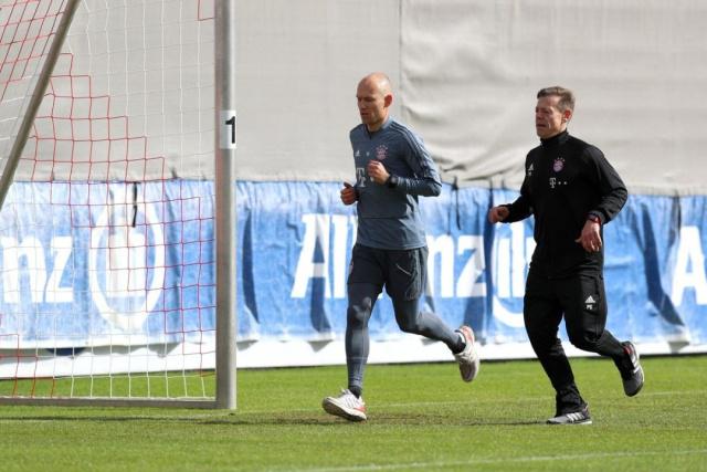 让我们拭目 让我们拭目