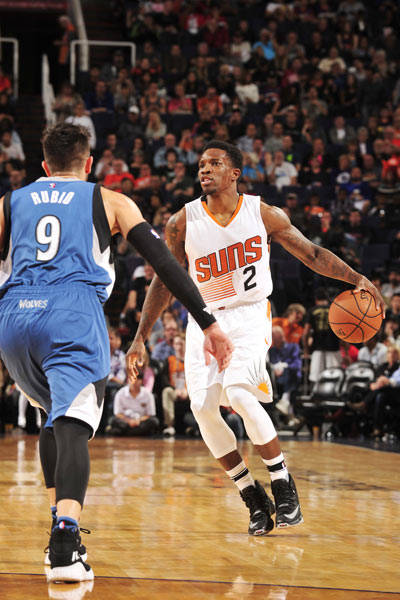 撤步投与弱 撤步投与弱